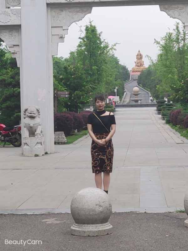 魏沐阳子的第三张照片--平顶山相亲服务中心