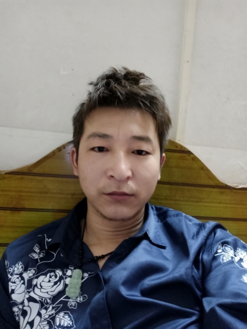 时光的第一张照片--平顶山相亲服务中心