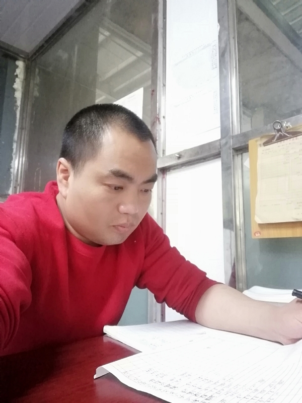 小吴的第一张照片--平顶山相亲服务中心