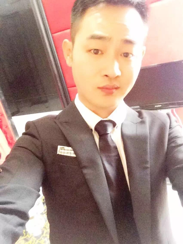 富强的第一张照片--平顶山相亲服务中心