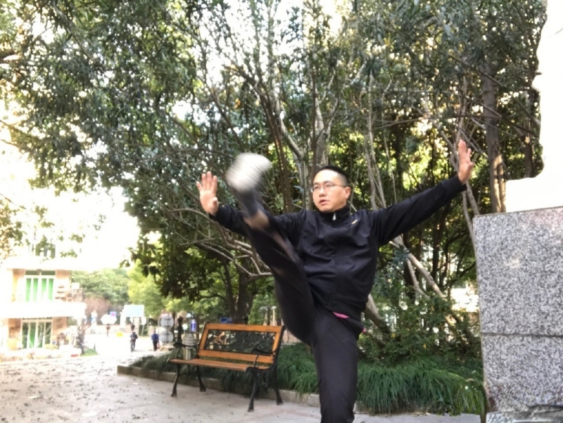 自故深情好受伤的第三张照片--平顶山相亲服务中心