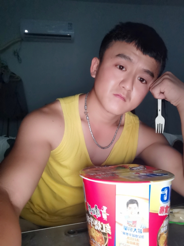 飞飞的第三张照片--平顶山相亲服务中心