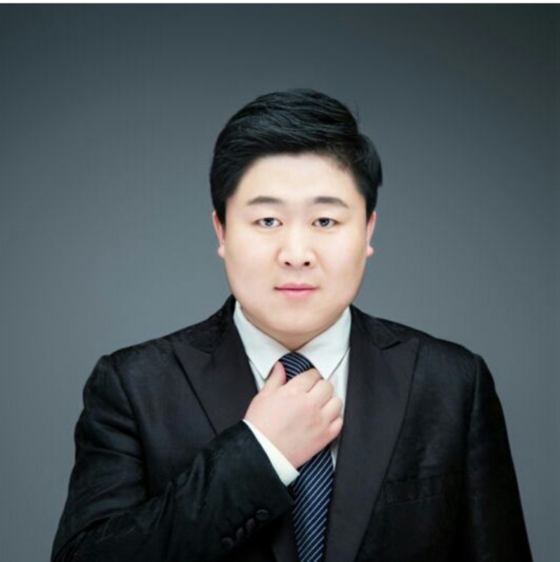 迷途小书童的第一张照片--平顶山相亲服务中心