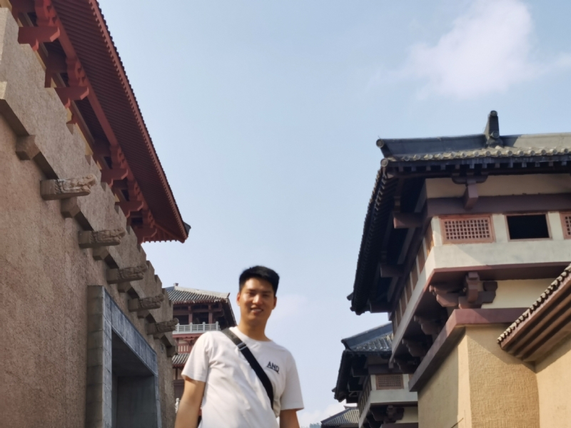 咸鱼不闲的第二张照片--平顶山相亲服务中心