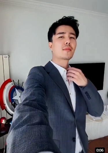 孤獨一郎的第一张照片--平顶山相亲服务中心