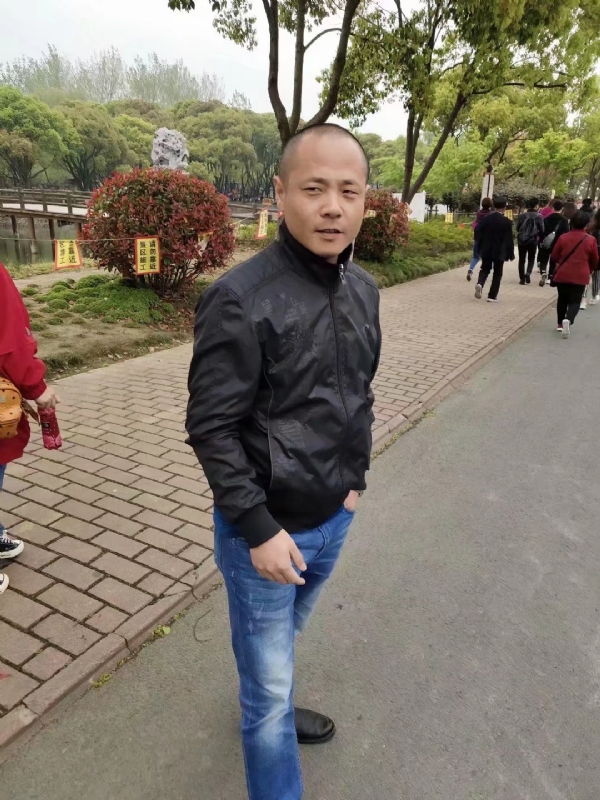 傻子的第一张照片--平顶山相亲服务中心