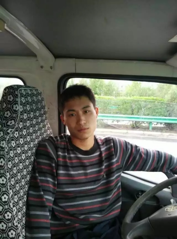 桦树林的第一张照片--平顶山相亲服务中心