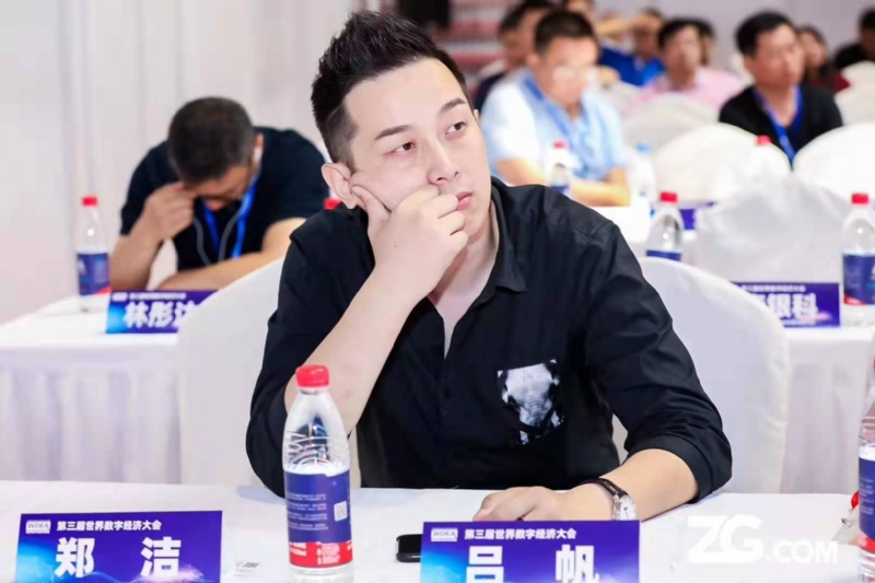 一生摯愛的第一张照片--平顶山相亲服务中心