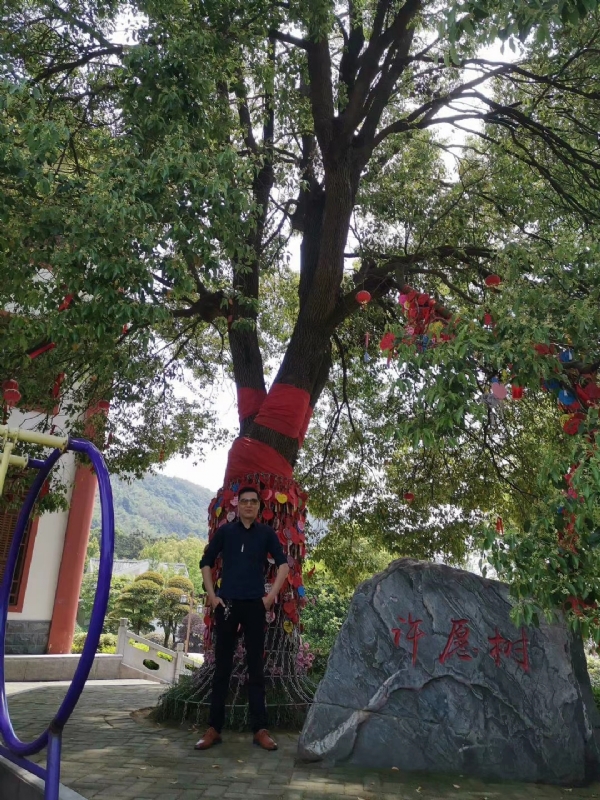 霸气的第一张照片--平顶山相亲服务中心