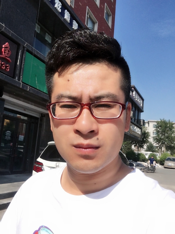 AA首席的第一张照片--平顶山相亲服务中心