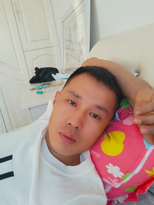 一个人的第一张照片--平顶山相亲服务中心