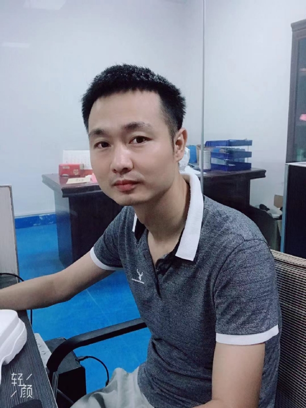 不忘初心的第一张照片--平顶山相亲服务中心