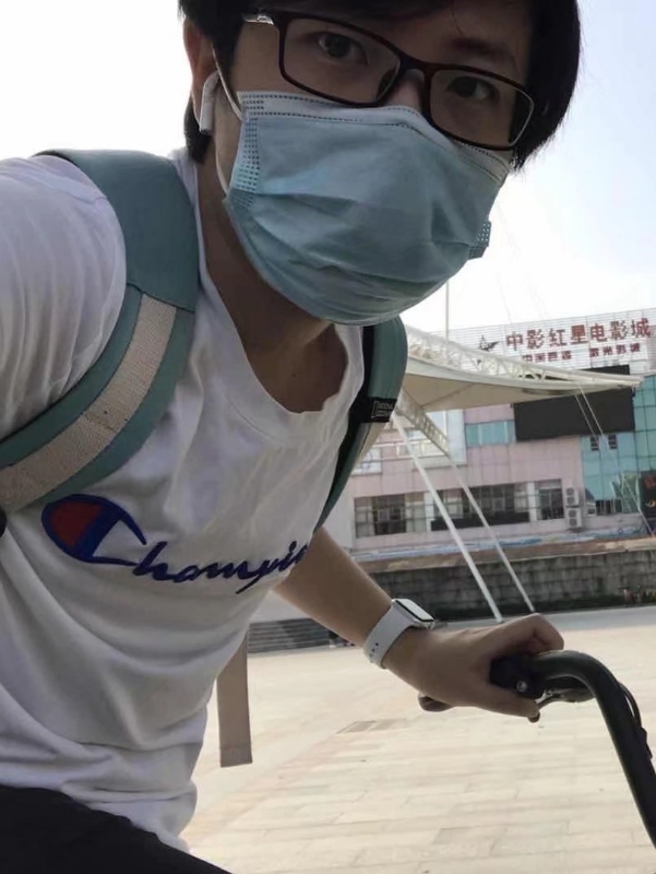 丁先生的第二张照片--平顶山相亲服务中心