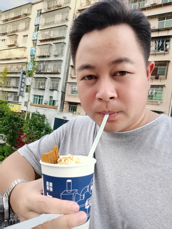 K金o的第一张照片--平顶山相亲服务中心