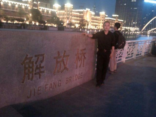 海阔天空的第一张照片--平顶山相亲服务中心