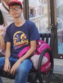 爱在罗伊的第一张照片--平顶山相亲服务中心