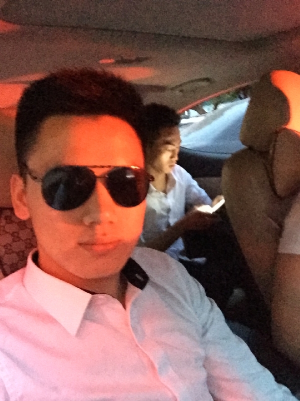 哎迩的第一张照片--平顶山相亲服务中心