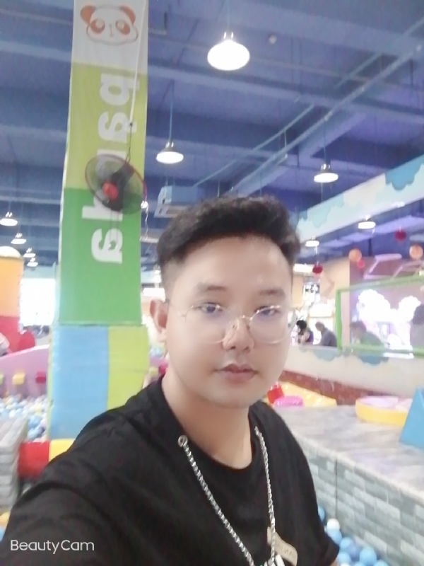 棒哥的第三张照片--平顶山相亲服务中心