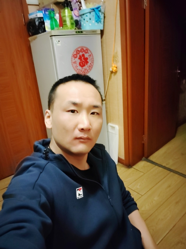 子昂的第一张照片--平顶山相亲服务中心