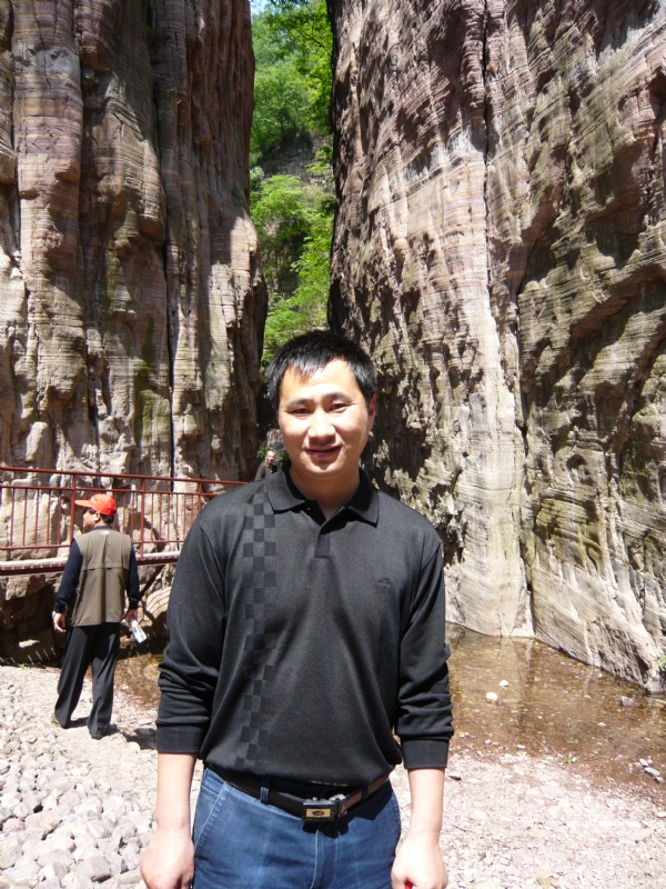 阳光幸福快乐的第三张照片--平顶山相亲服务中心