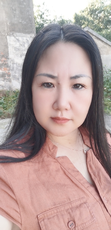 乖乖一女的第一张照片--平顶山相亲服务中心