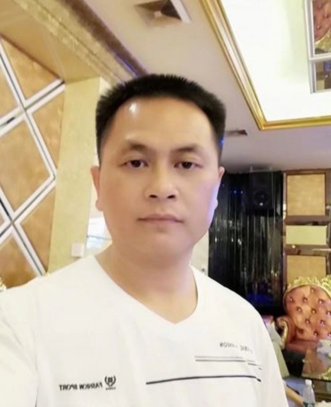 小梁的第一张照片--平顶山相亲服务中心