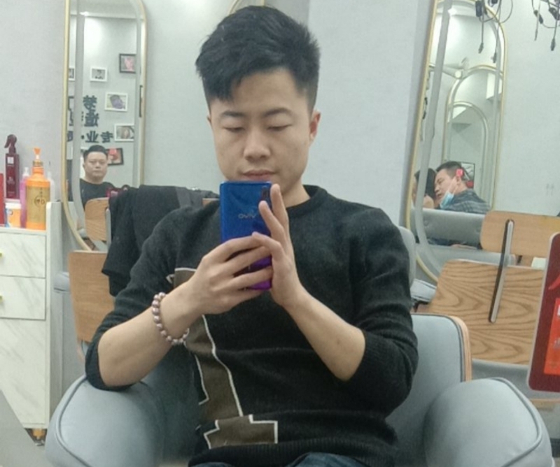 无法自拔的第一张照片--平顶山相亲服务中心