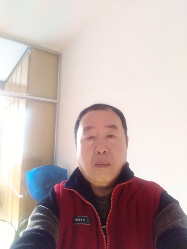 快乐的第一张照片--平顶山相亲服务中心