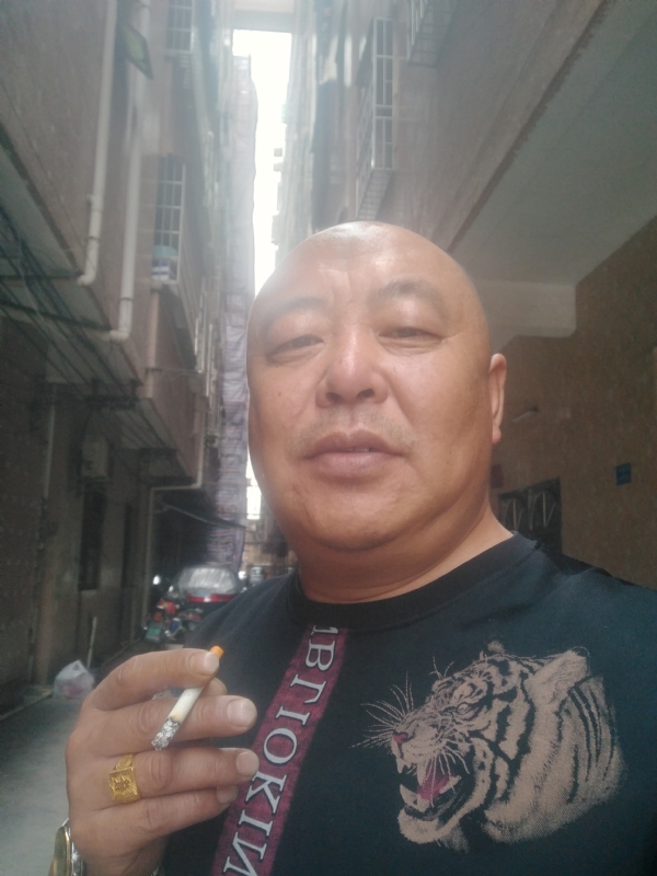 人在TA乡的第一张照片--平顶山相亲服务中心