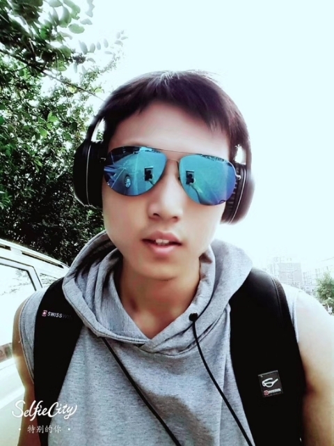 失意的人的第一张照片--平顶山相亲服务中心