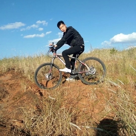 南辞的第一张照片--平顶山相亲服务中心