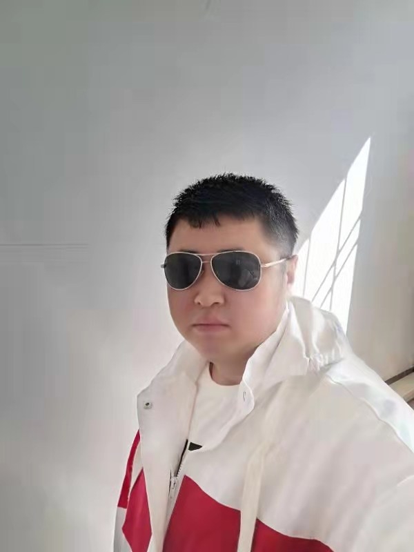 大漠叔叔的第一张照片--平顶山相亲服务中心