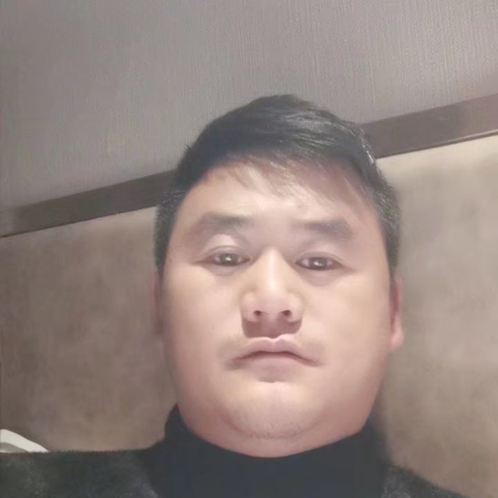 奔跑的第一张照片--平顶山相亲服务中心