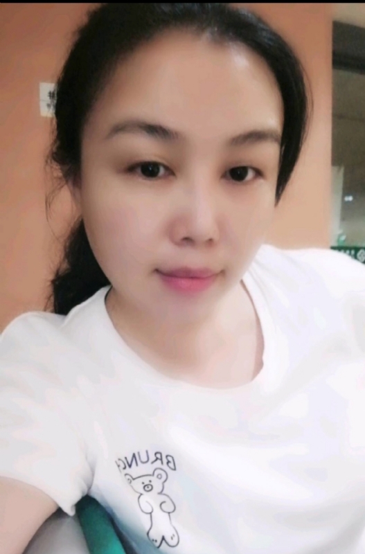 淡淡的云的第二张照片--平顶山相亲服务中心