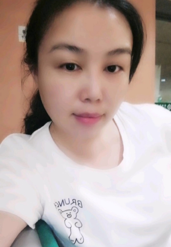 淡淡的云的第三张照片--平顶山相亲服务中心