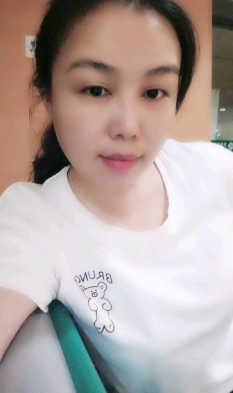 淡淡的云的第四张照片--平顶山相亲服务中心