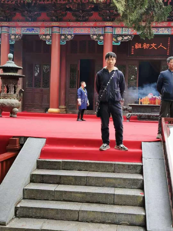 单身的小草的第三张照片--平顶山相亲服务中心