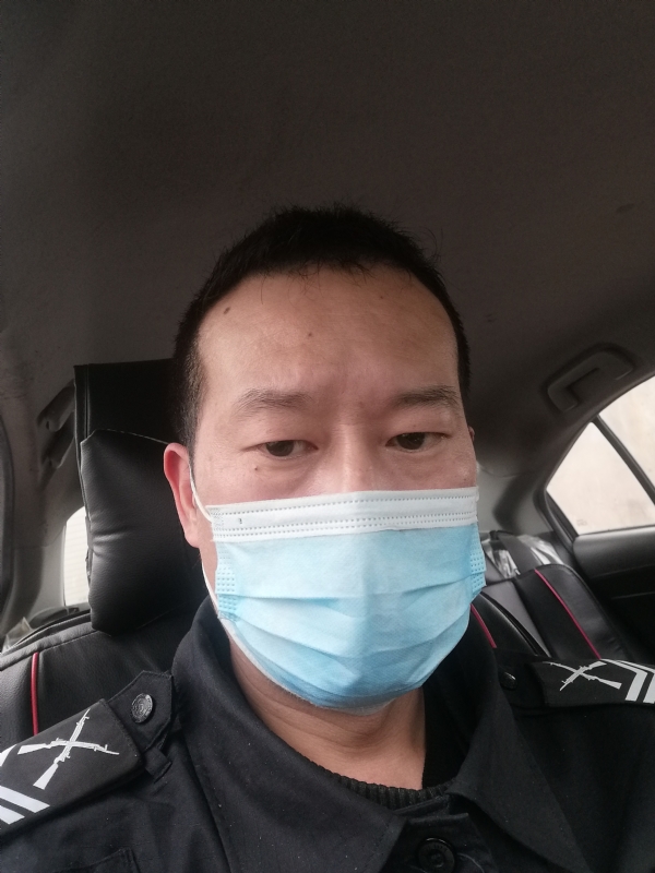 不会躲的刺猬的第一张照片--平顶山相亲服务中心