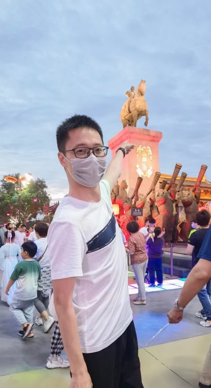 一休哥的第一张照片--平顶山相亲服务中心