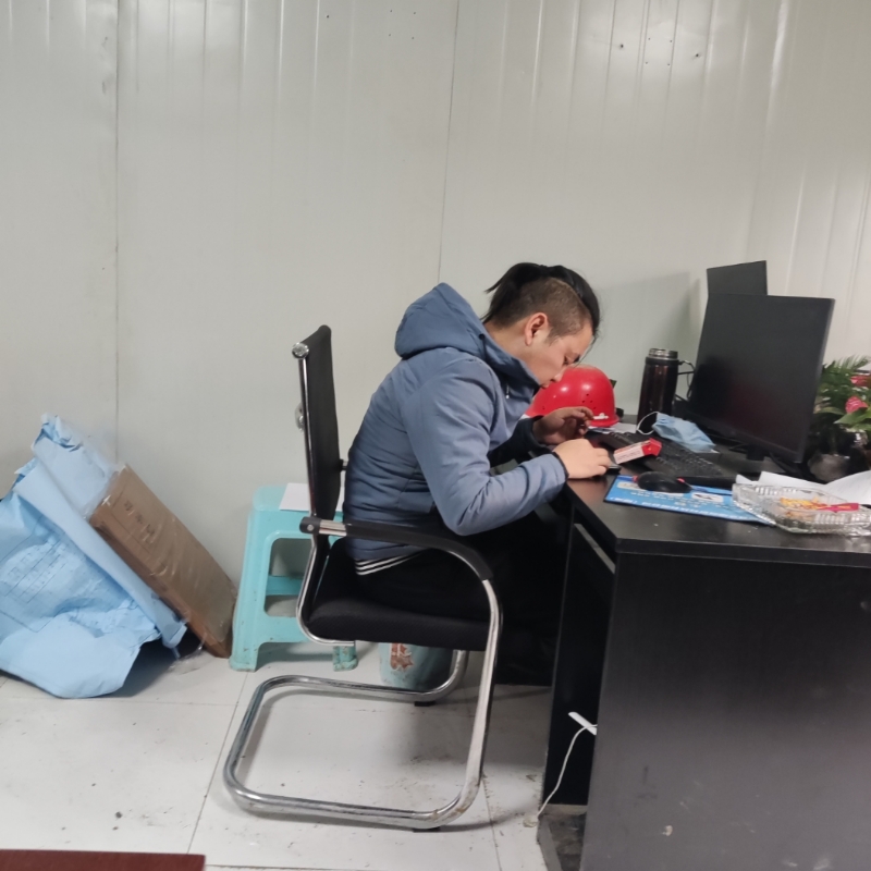 太空舱的第一张照片--平顶山相亲服务中心