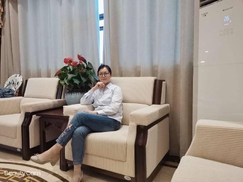 秋水伊人的第一张照片--平顶山相亲服务中心