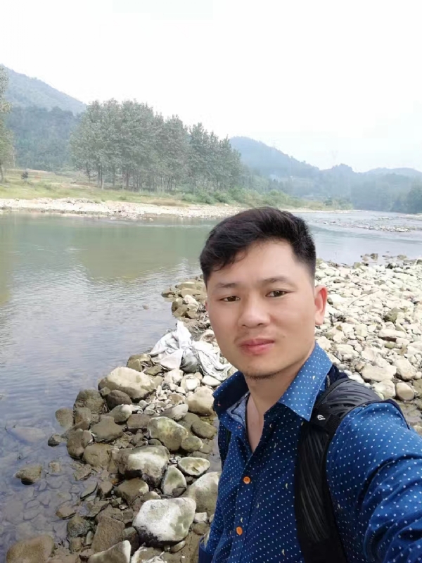 未来可期的第一张照片--平顶山相亲服务中心