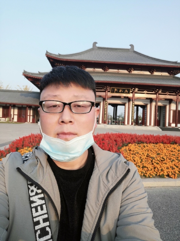 神经蛙的第一张照片--平顶山相亲服务中心