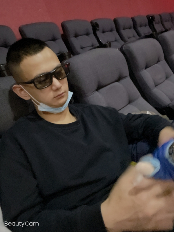 小五的第三张照片--平顶山相亲服务中心