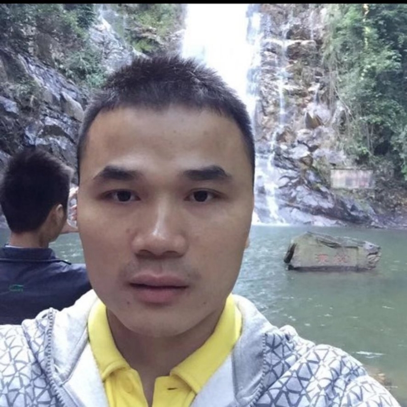 老梁的第一张照片--平顶山相亲服务中心