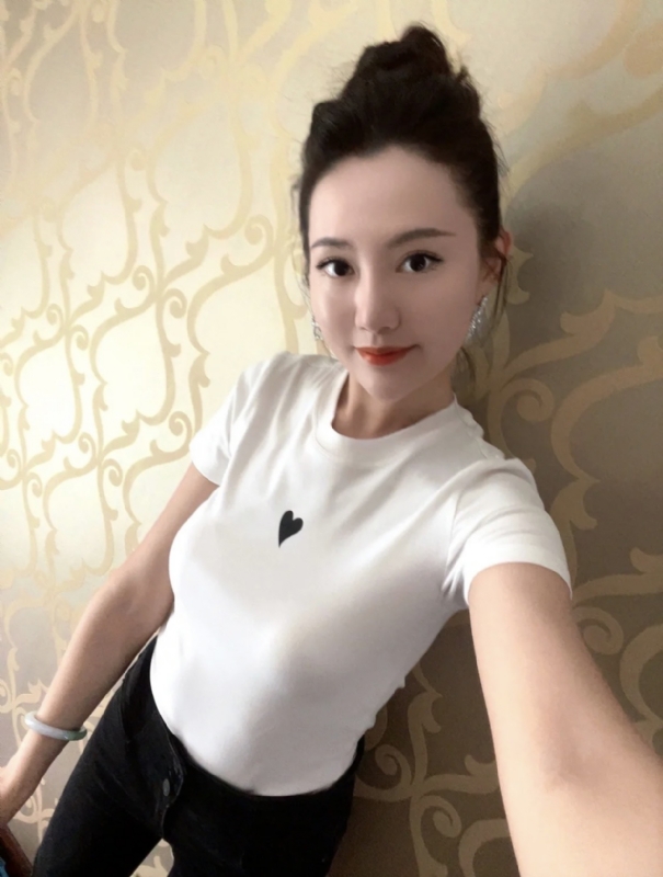 雨熙的第一张照片--平顶山相亲服务中心