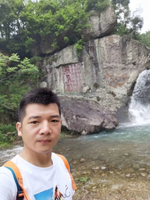 愿得一人心的第一张照片--平顶山相亲服务中心