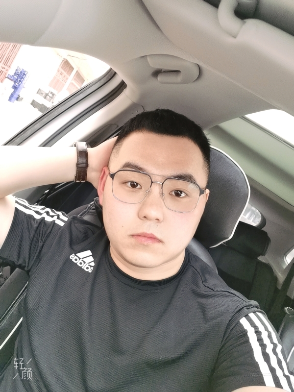 海阔天空的第一张照片--平顶山相亲服务中心