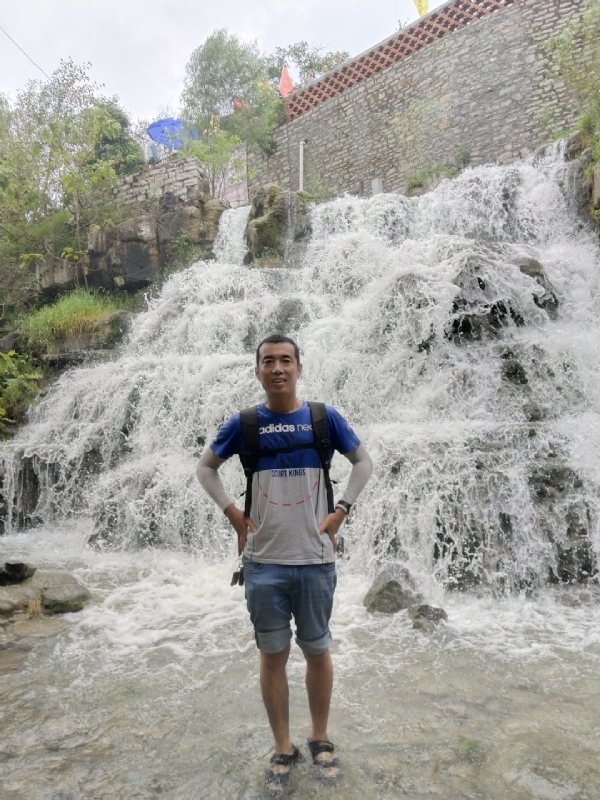 星矢的第一张照片--平顶山相亲服务中心