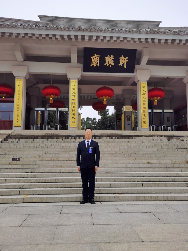 莫待花落空折枝的第二张照片--平顶山相亲服务中心